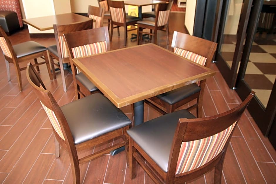 Hampton Inn & Suites Oxford-Anniston