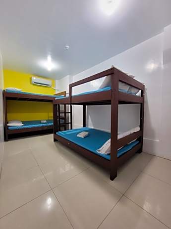 Dormitory Room - 8 Adults