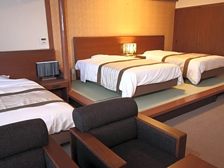 Triple Room - Smoking