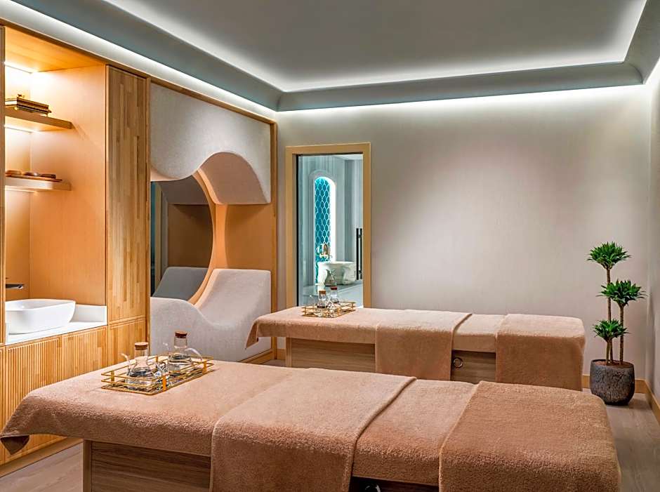 Novotel Istanbul Bosphorus Hotel