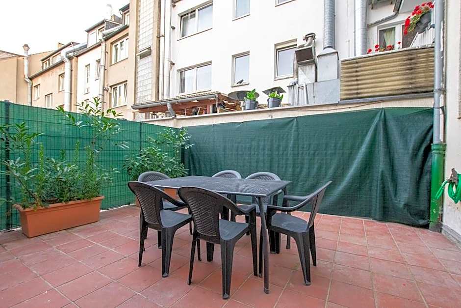 Tolstov-Hotels Old Town Apartment