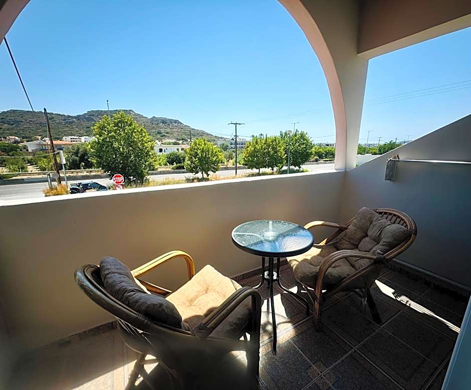 Peter's Place Studios & Suites