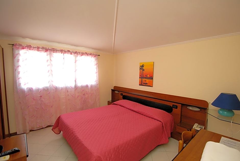 Hotel Baia Del Sorriso