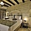 Aren Cave Hotel and Art Gallery