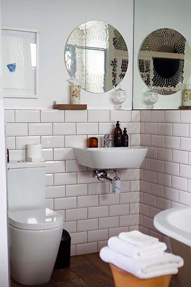 Liedjiesbos Urban Olive Farm