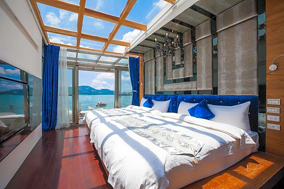 Shuian Lakeside Hotel