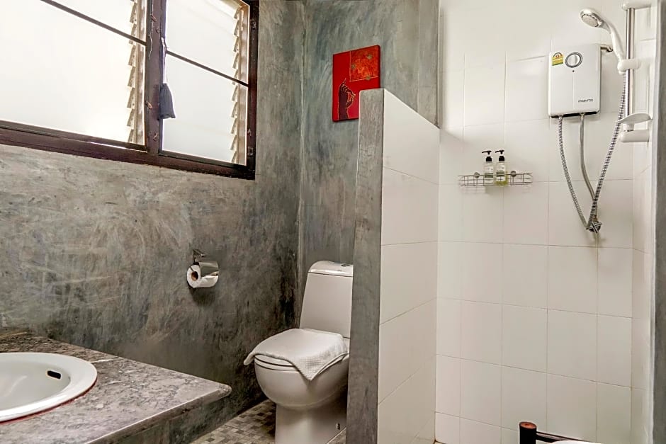 Lanis House by the Ponds