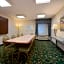 La Quinta Inn & Suites by Wyndham Cleveland Independence