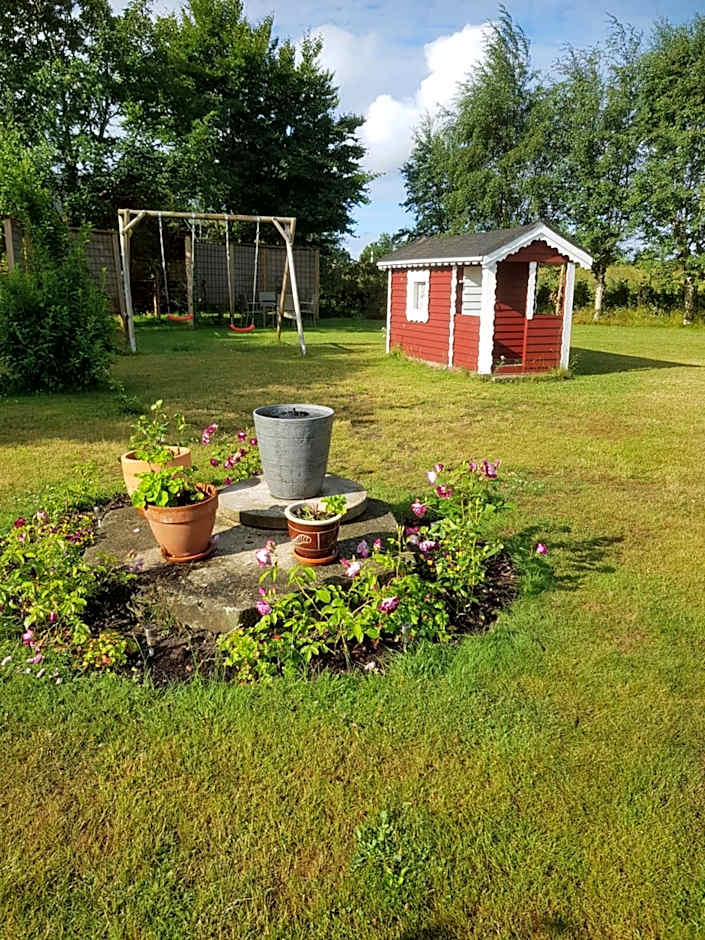 Vare 4 vandrarhem AB