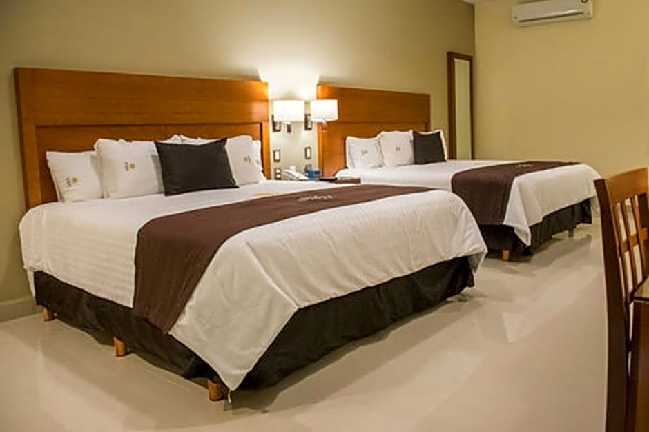 Hotel Ecce Inn
