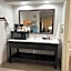 Super 8 by Wyndham Baytown/Mont Belvieu