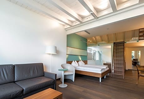 Family Suite with Lake View and Village View