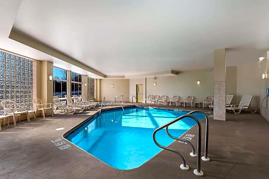 MainStay Suites Fitchburg - Madison