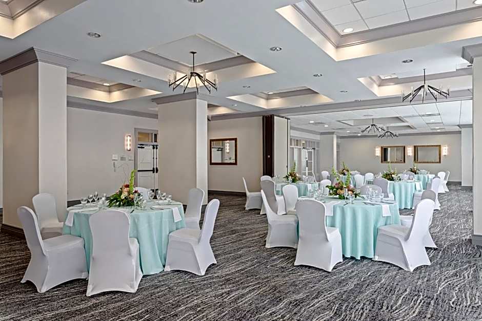 Crowne Plaza Melbourne-Oceanfront By IHG