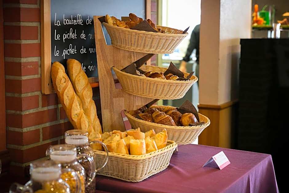 Brit Hotel Rennes Le Castel