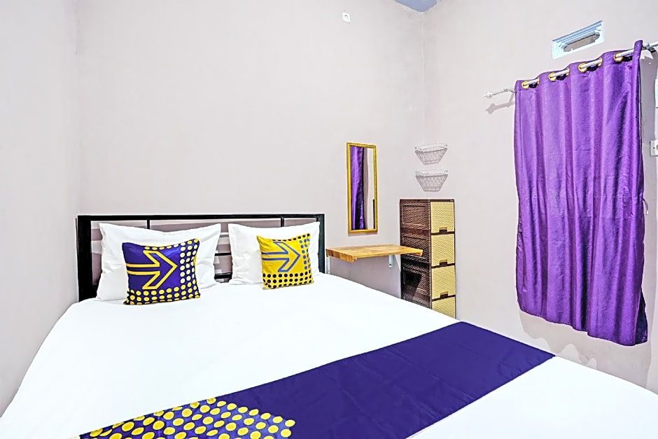 Hotel O Sobat Ijen HomestayNearSungai Prengsengan