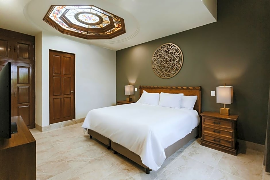 Hotel Dos Patios, Holistico Boutique & SPA