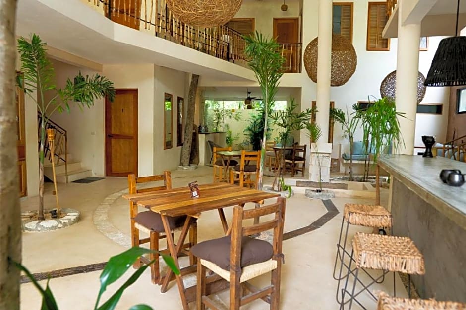 Koos Tulum Hotel