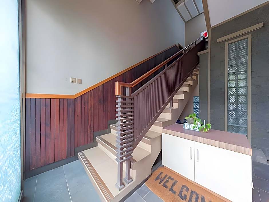RedDoorz Syariah near Politeknik Negeri Bandung Campus – Bandung, KY