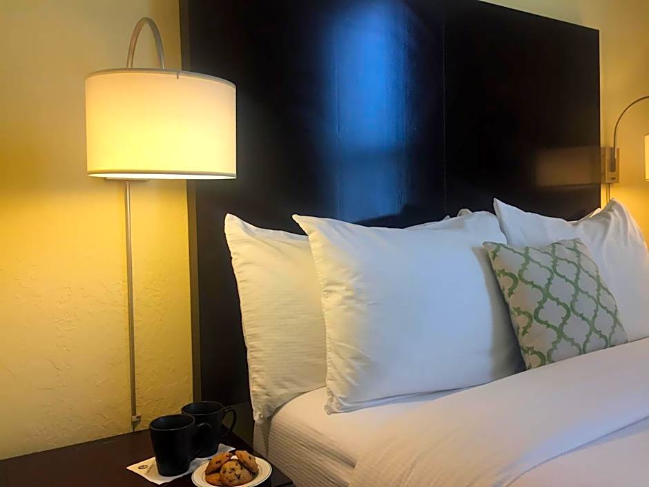 Healdsburg Inn on the Plaza, A Four Sisters Inn