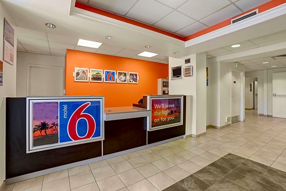 Motel 6-Lemoore, CA