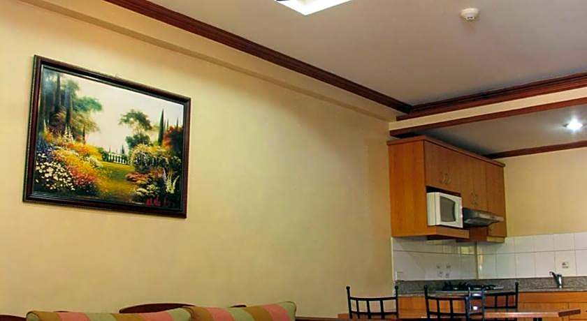 Crown Regency Residences Davao Hotel