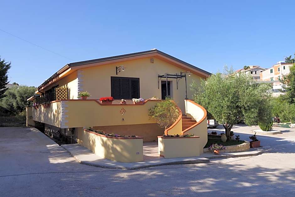 Balconcino sugli Ulivi