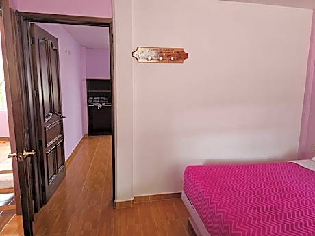 Economy Triple Room with Shared Bathroom