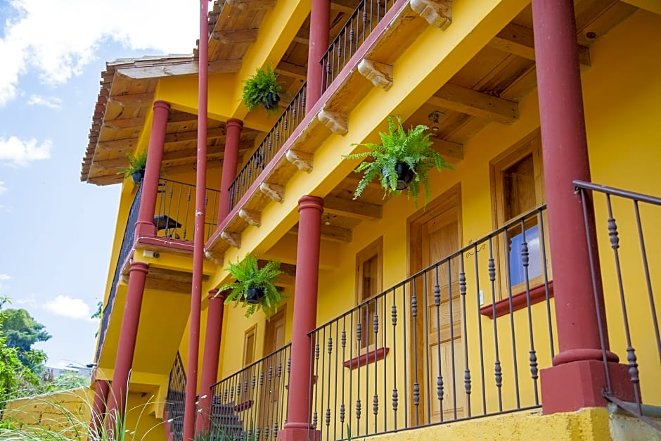 Hotel Adobe & Teja