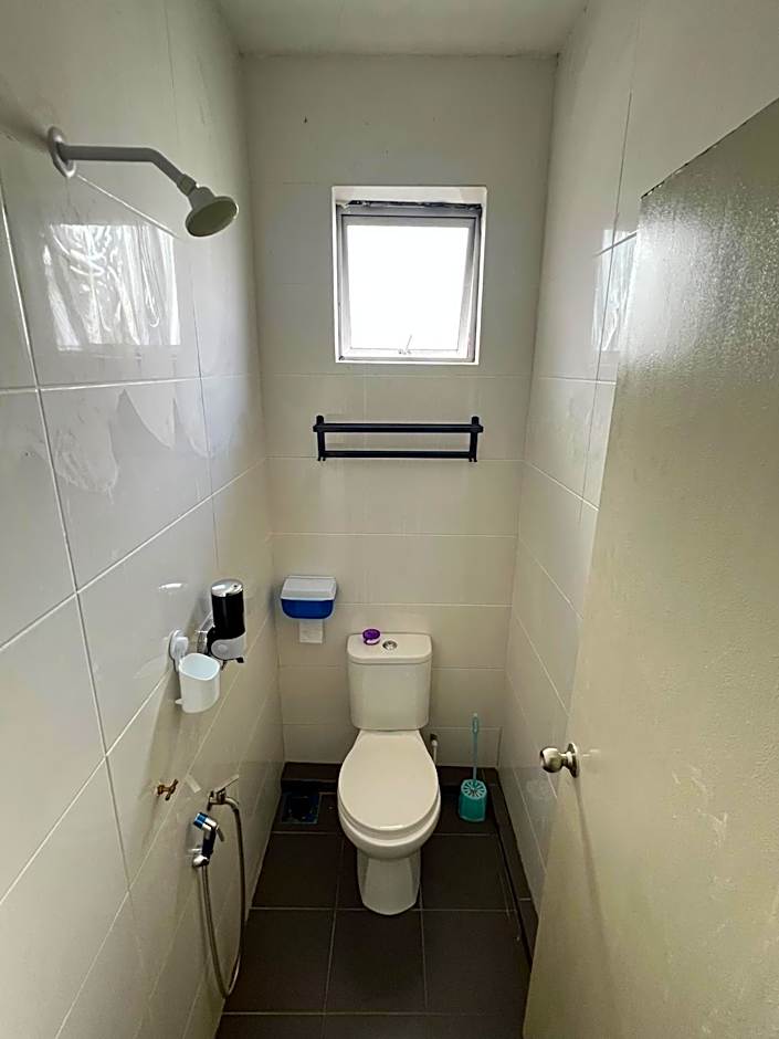TAMU ROOMSTAY TOK MOLOR