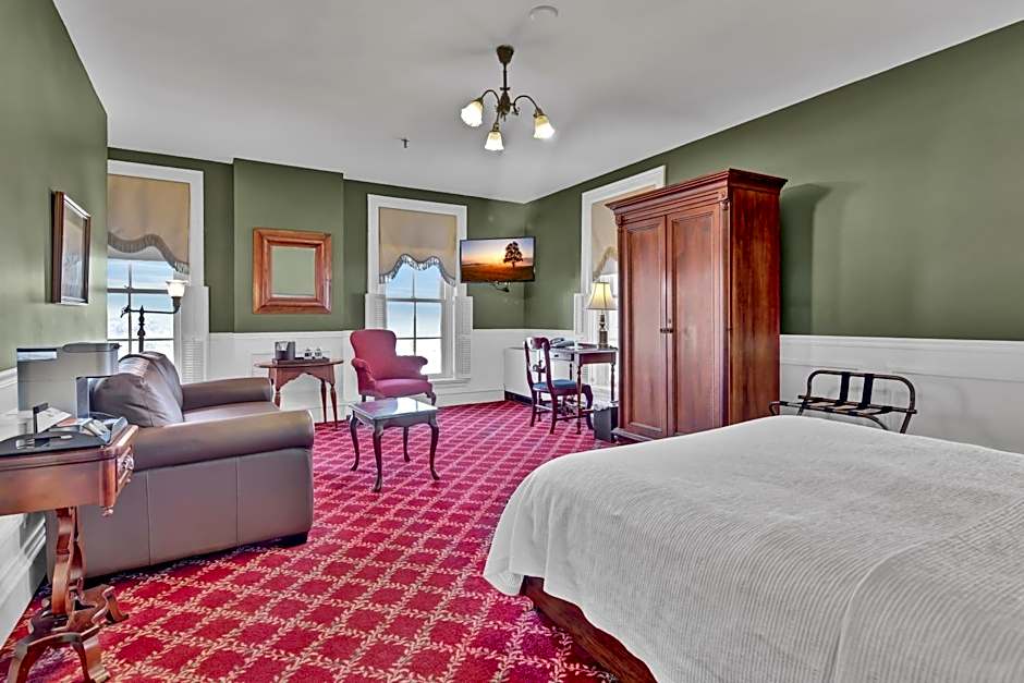 St James Hotel