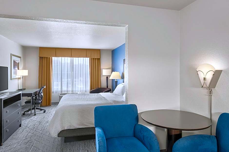 Holiday Inn Express & Suites New Buffalo, MI By IHG