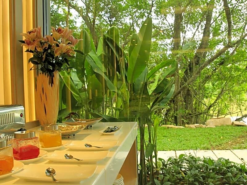 Rimnaam Klangchan Hotel