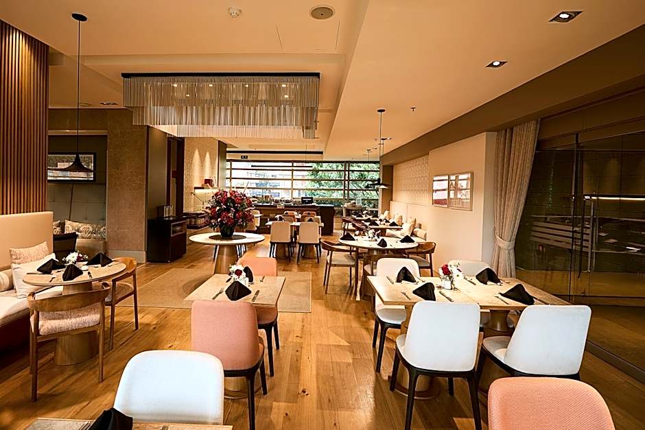 EK Hotel By Preferred Hotels Group