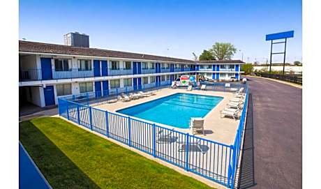 Express Inn Near Columbus Airport