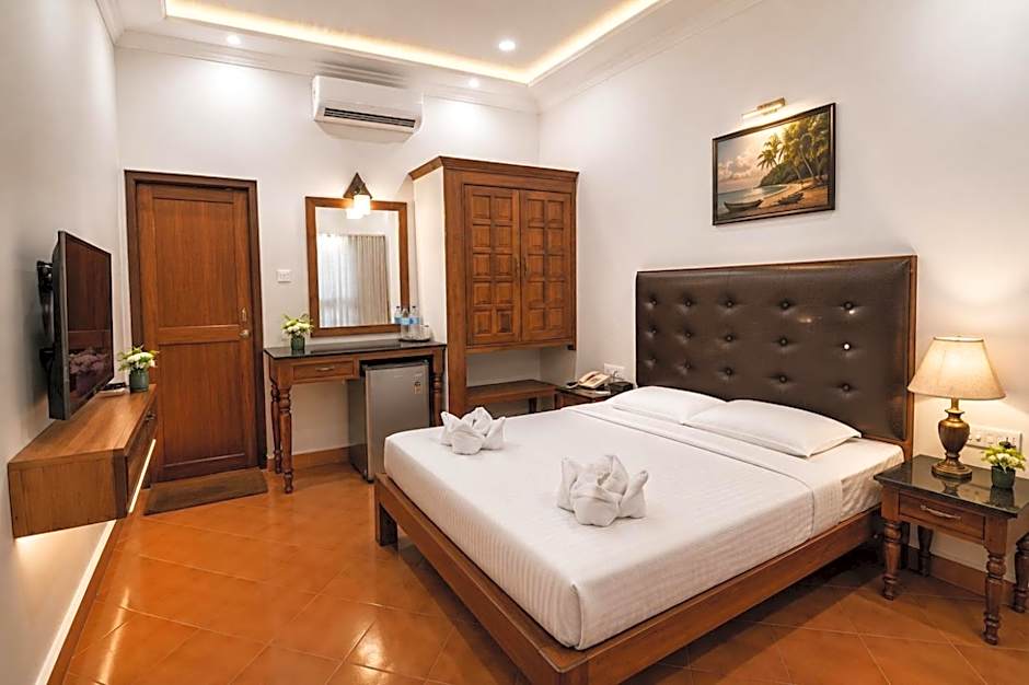 Photo 1 of 4 of Deluxe 1 Double Bed or 2 Beds, Pool View