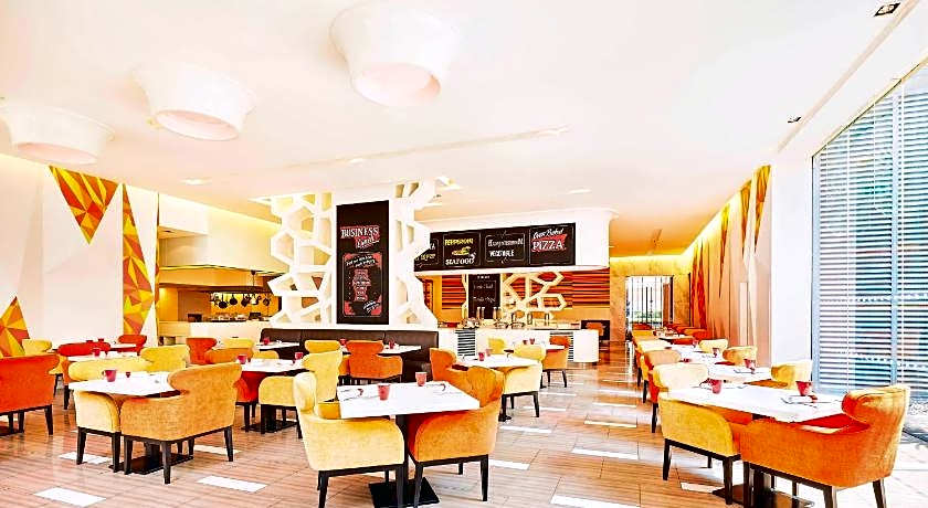 Four Points by Sheraton Bangkok, Sukhumvit 15