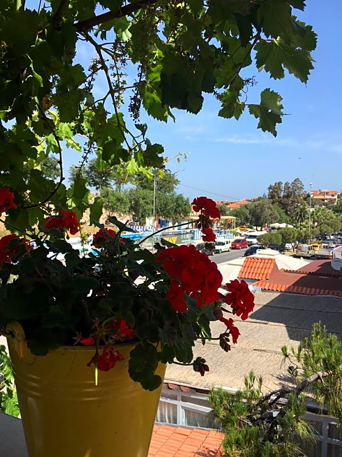 Alacati Sardunya Hotel