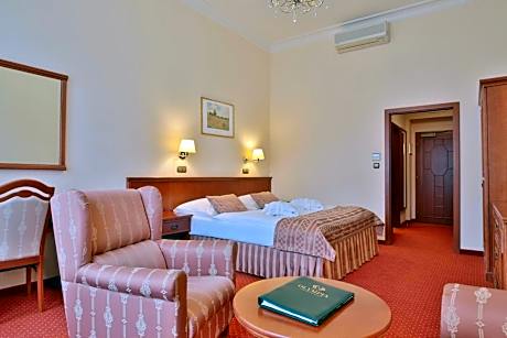 Special Offer - Superior Double or Twin Room with City View and Romantic Package