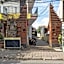 Azalea Homestay & Villa