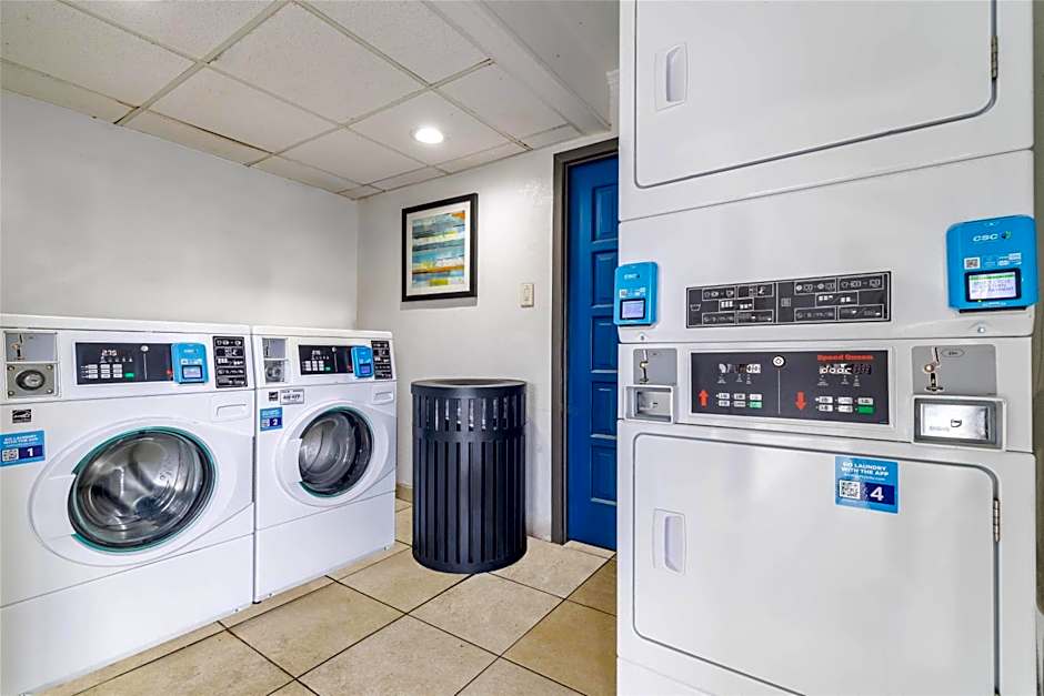 Studio 6 Suites Dallas, TX - Downtown