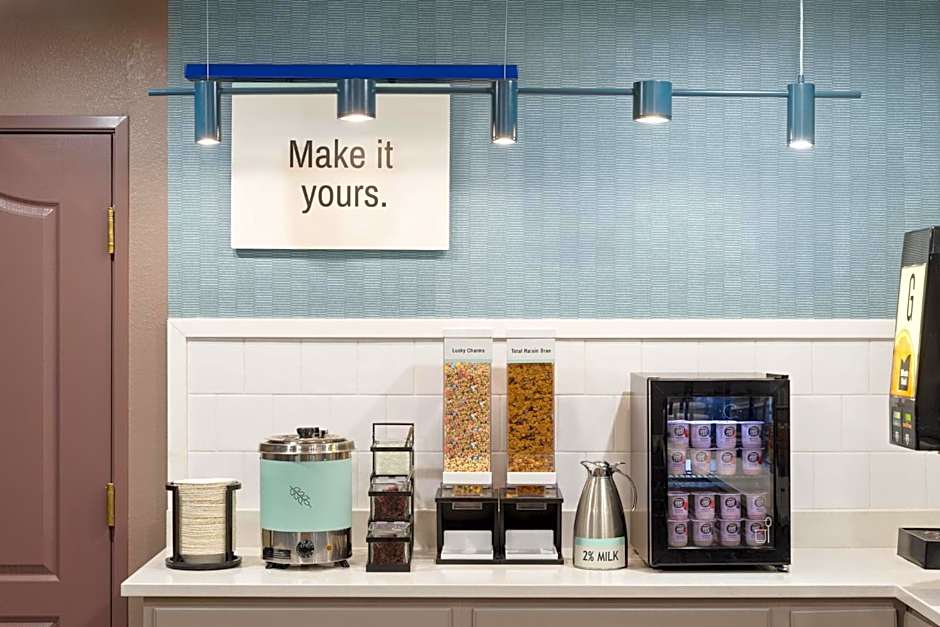 Garner Hotel Phoenix - Surprise By IHG