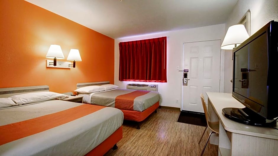 Motel 6-Woods Cross, UT - Salt Lake City - North