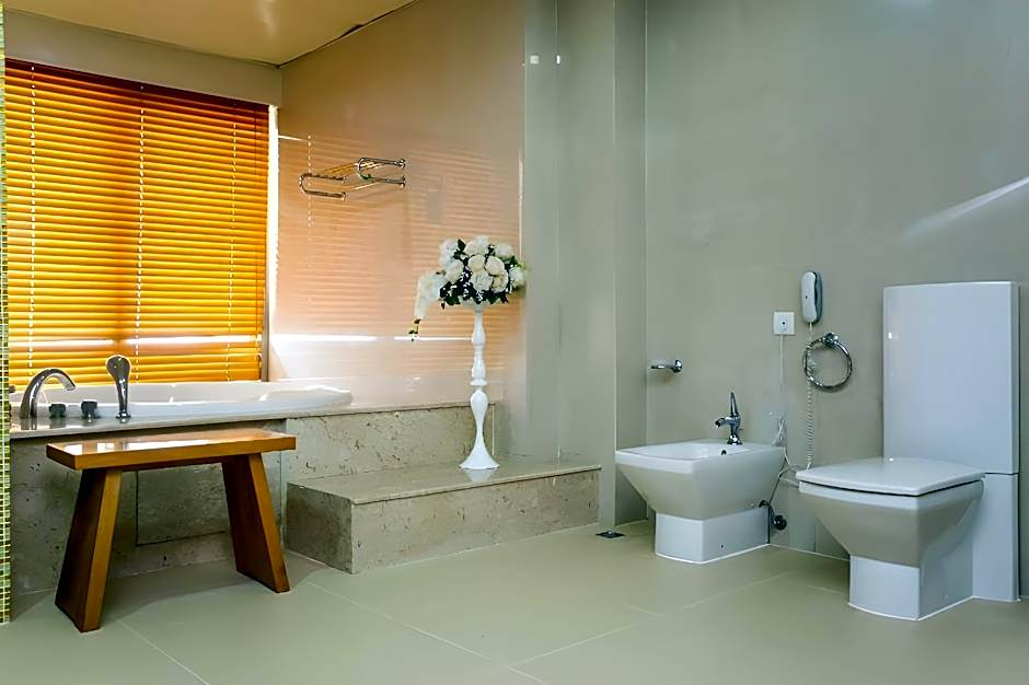 Lagos Oriental Hotel