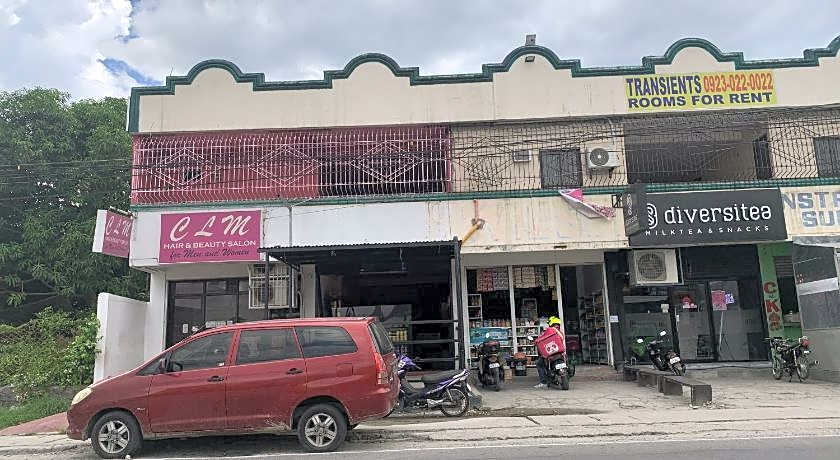 ROBIE'S TRANSIENTS ROOMS