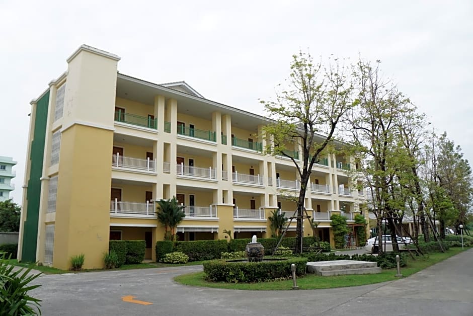 The One Residence Hotel