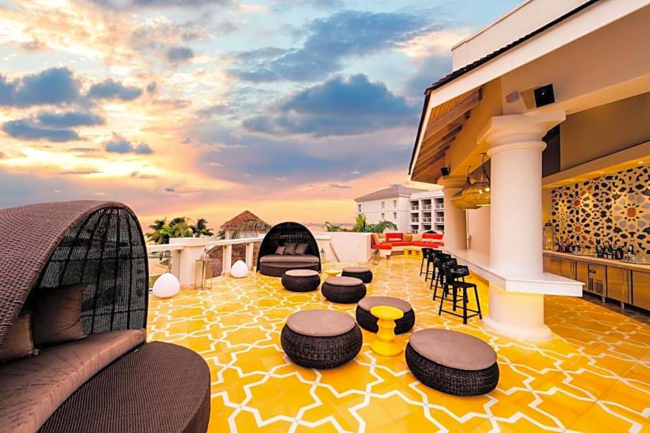 Hyatt Ziva Rose Hall - All Inclusive