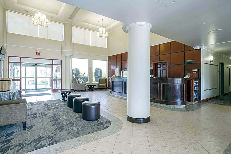 Sandman Hotel Quesnel