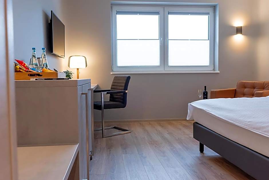 Hotel Circle Inn - Closest to Air Base