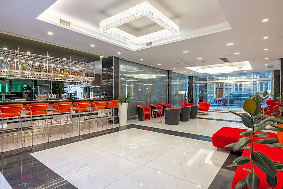Silver Crown Hotel & Residence, Palace Quarter